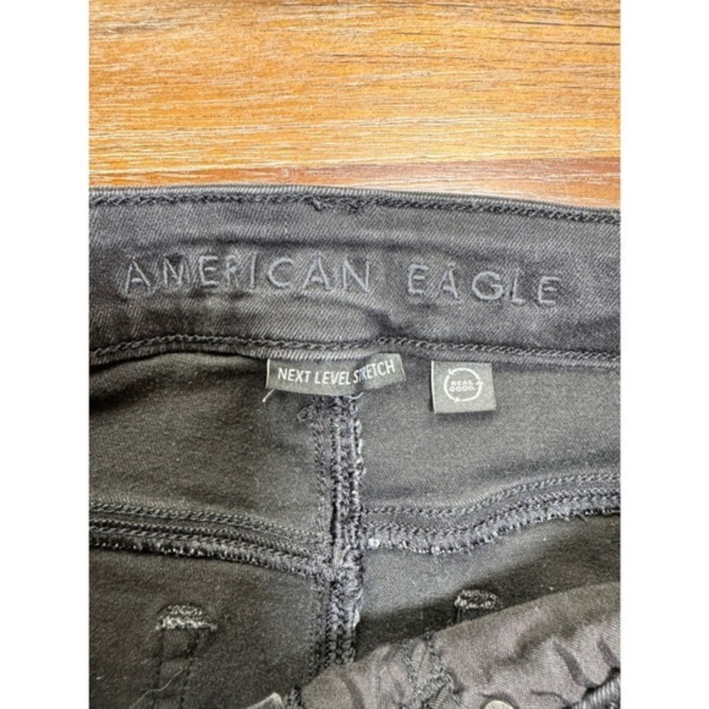 American Eagle Black Denim‎ Shorts Distressed Ripped Next Level Stretch Size 8 - Picture 3 of 8